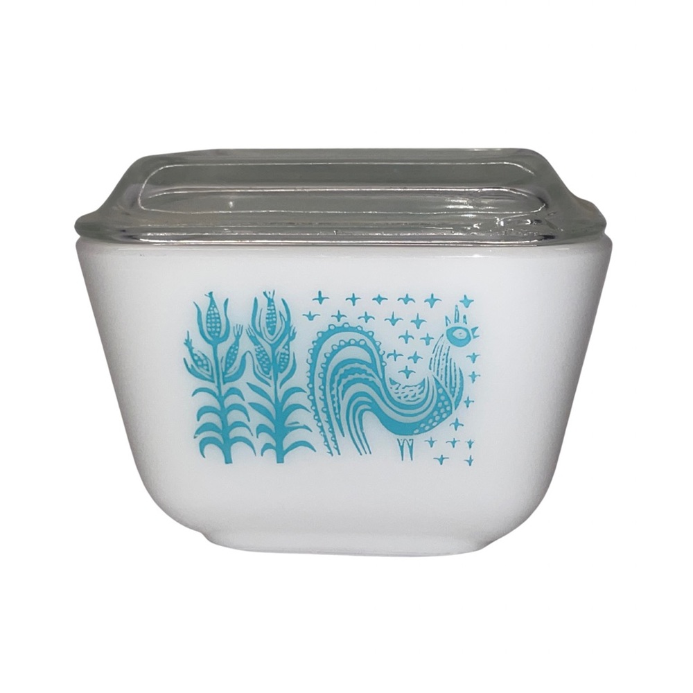 PYREX 🐓 White/Turquoise Amish Butter Print Fridgey w/ Glass Lid VINTAGE